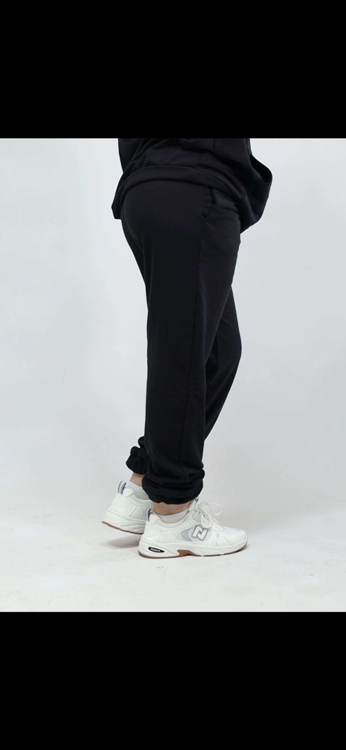Jogger sport noir femme voilée - vue 4 - Oubi