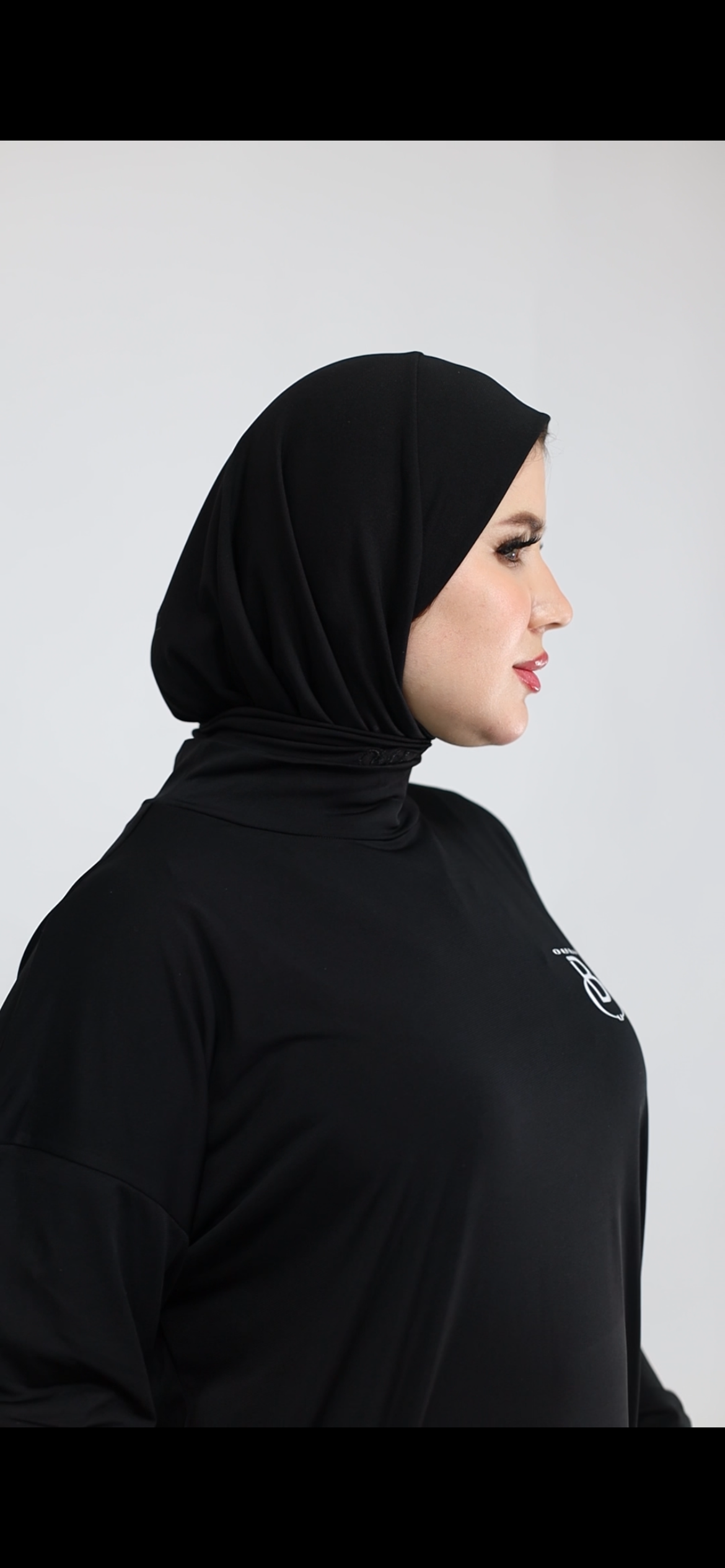 Hijab sport noir vue 2 - Oubi